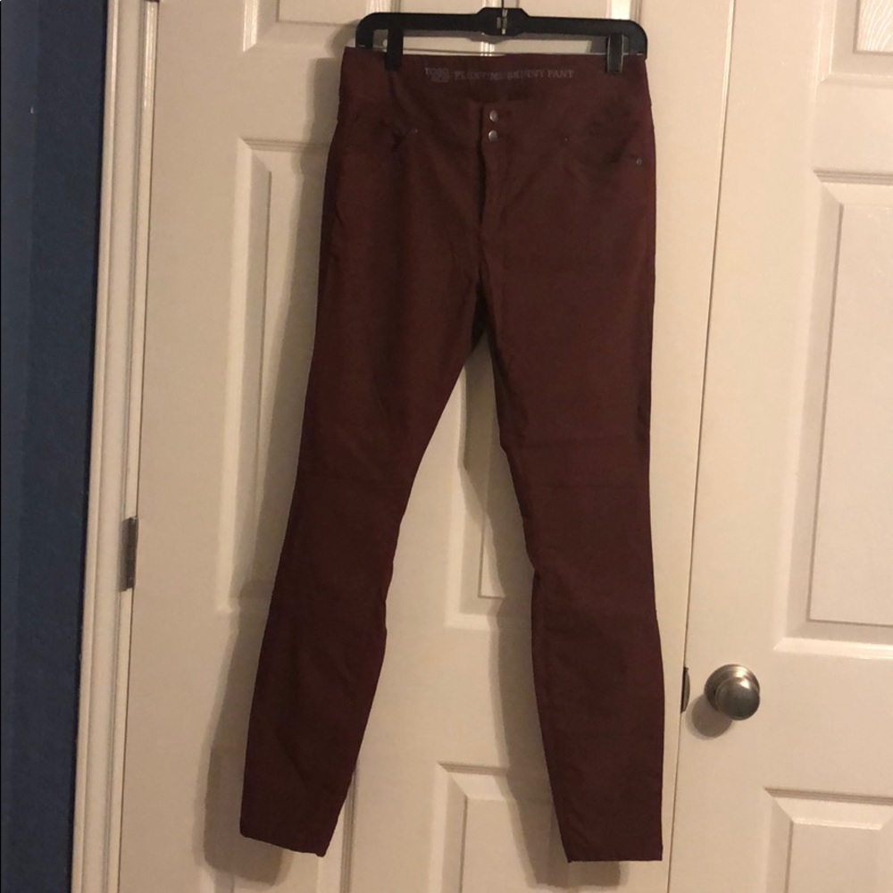 Toad & Co Flextime Skinny Maroon size 10